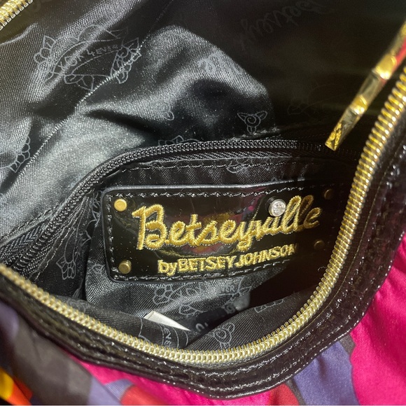 Betsey Johnson Betseyville Flower Power Bag - Picture 8 of 11
